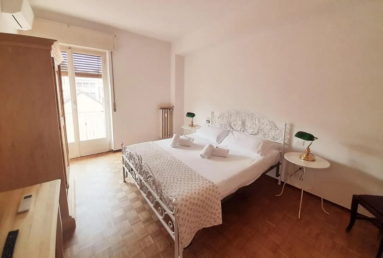 Pura Apartment Verona 0*,  Italia